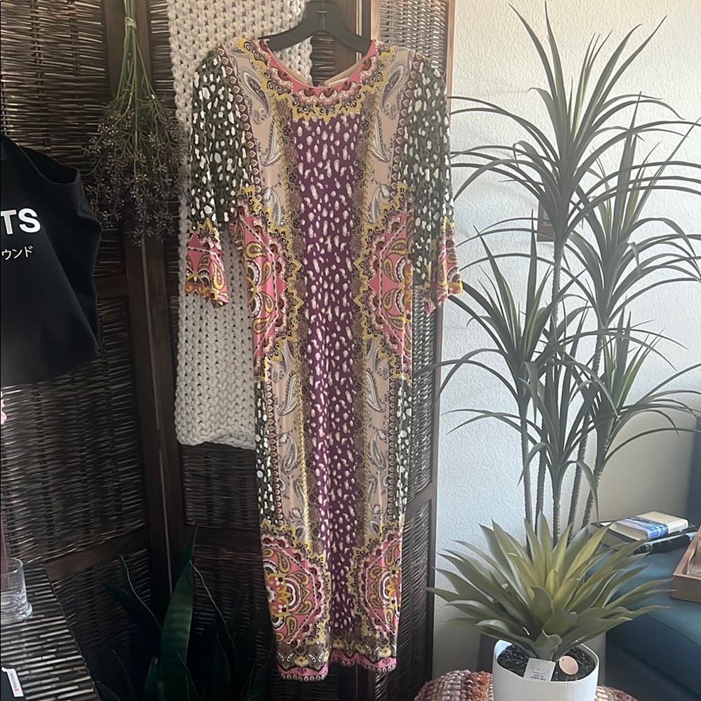 Alice + Olivia Pink and Purple Long Sleeve Sheath Dress